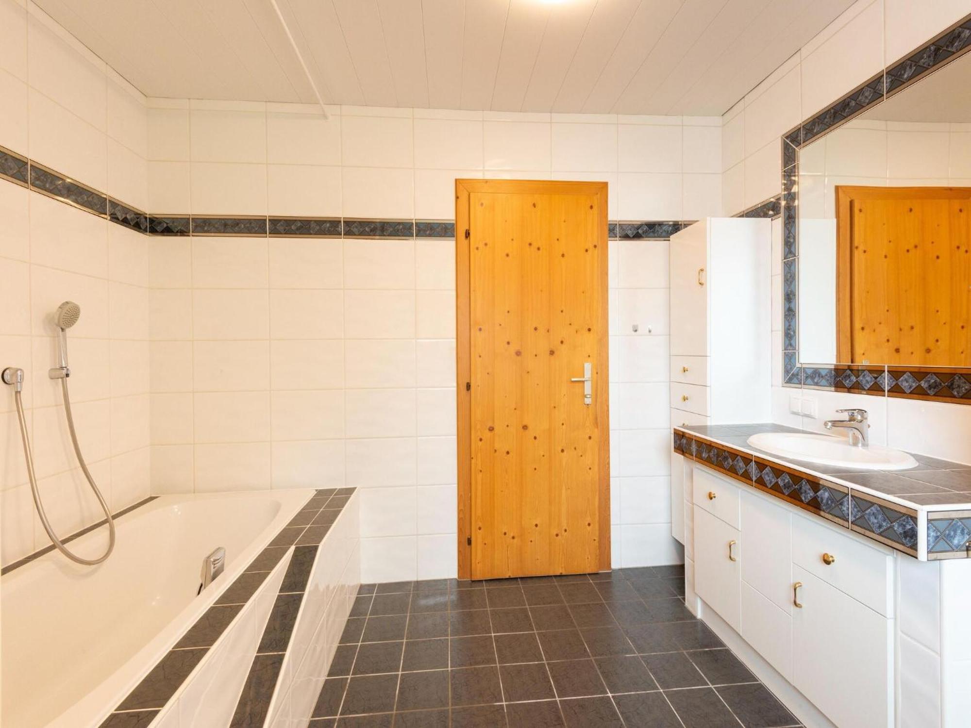 Property In Kirchbichl Ngoại thất bức ảnh